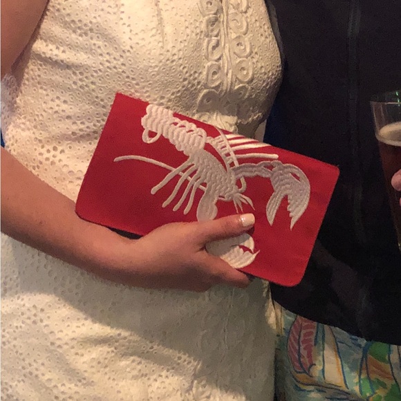 Adorable red and white lobster clutch 🦞 - Picture 6 of 6